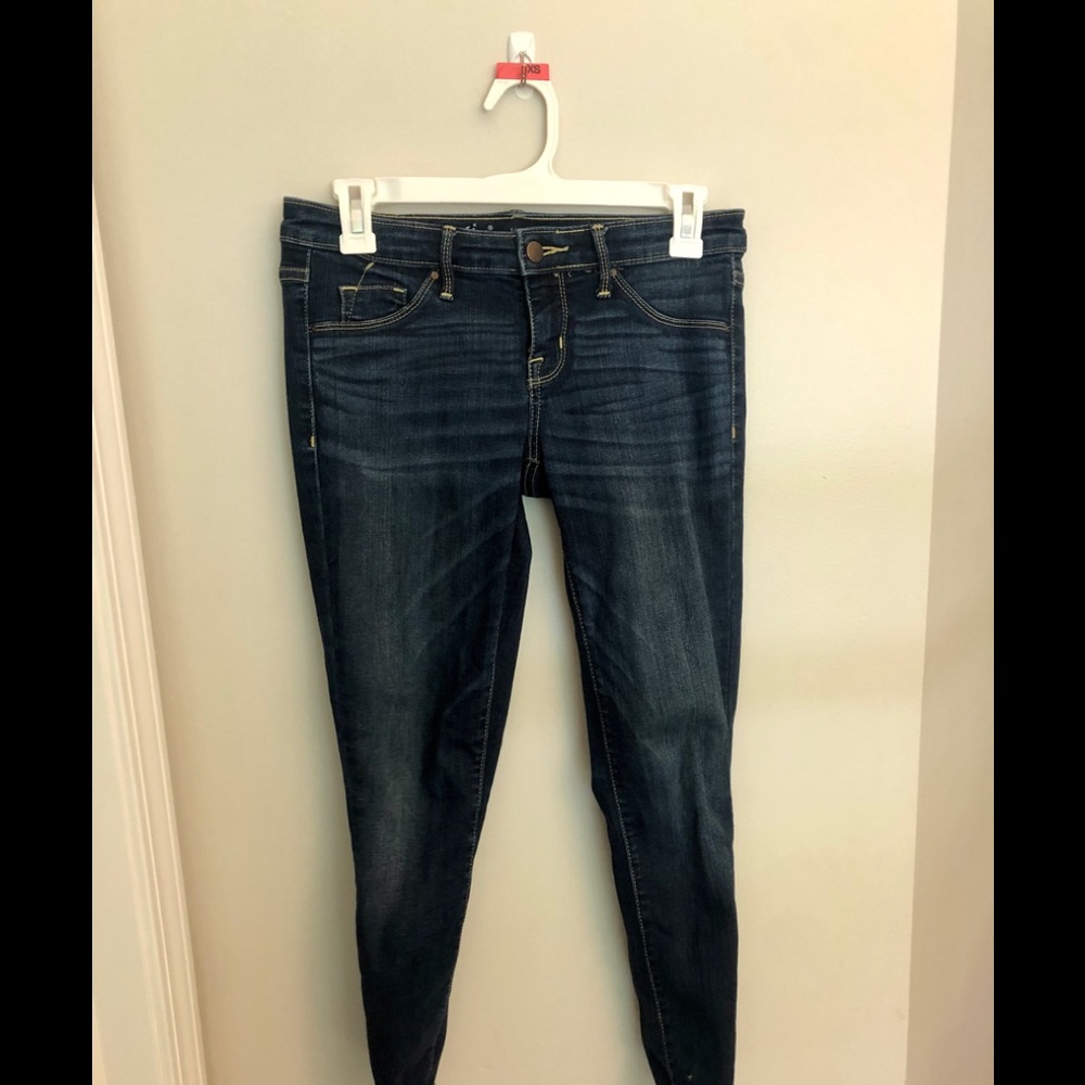 Dark Wash Mid-Rise Stretch Jeggings